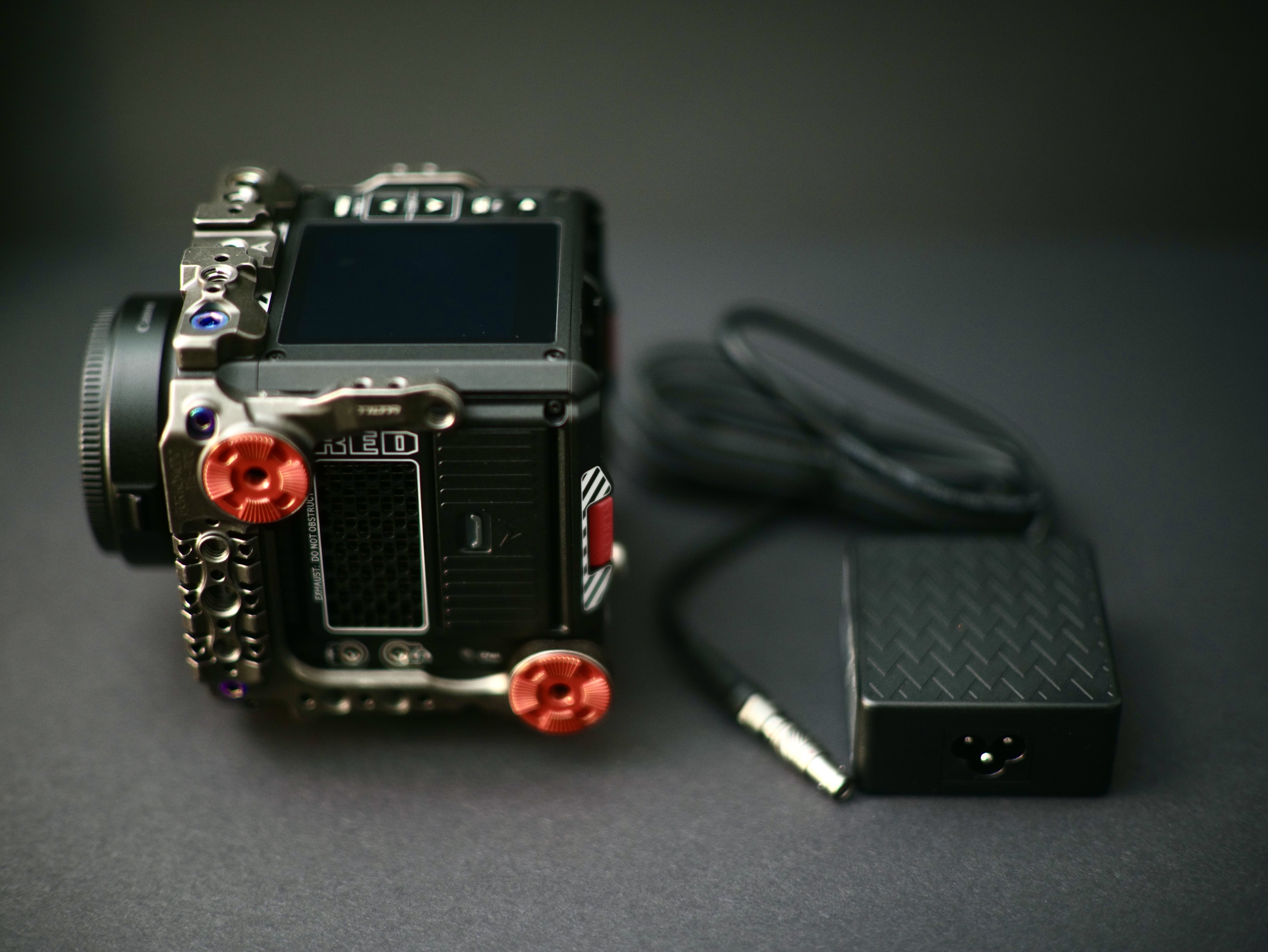 Red komodo 6k raw cinema camera - body only