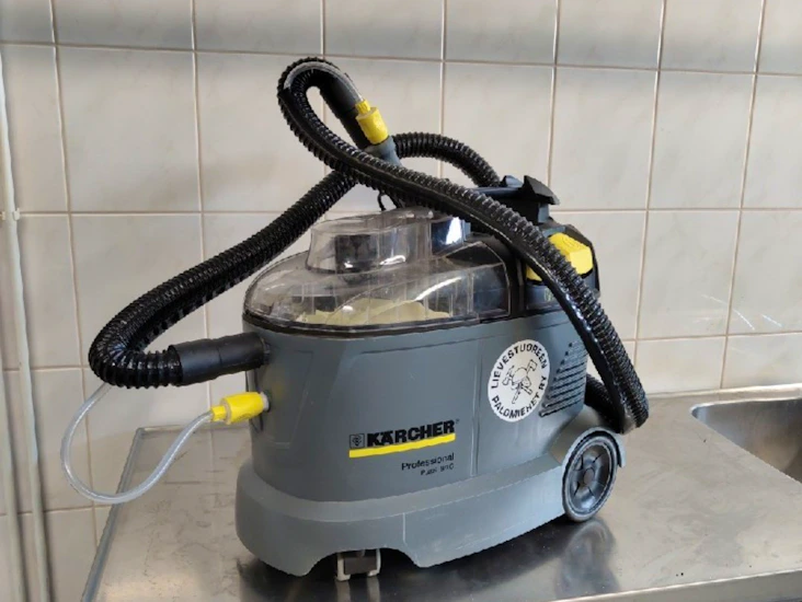 Kärcher puzzi 8/1c professional