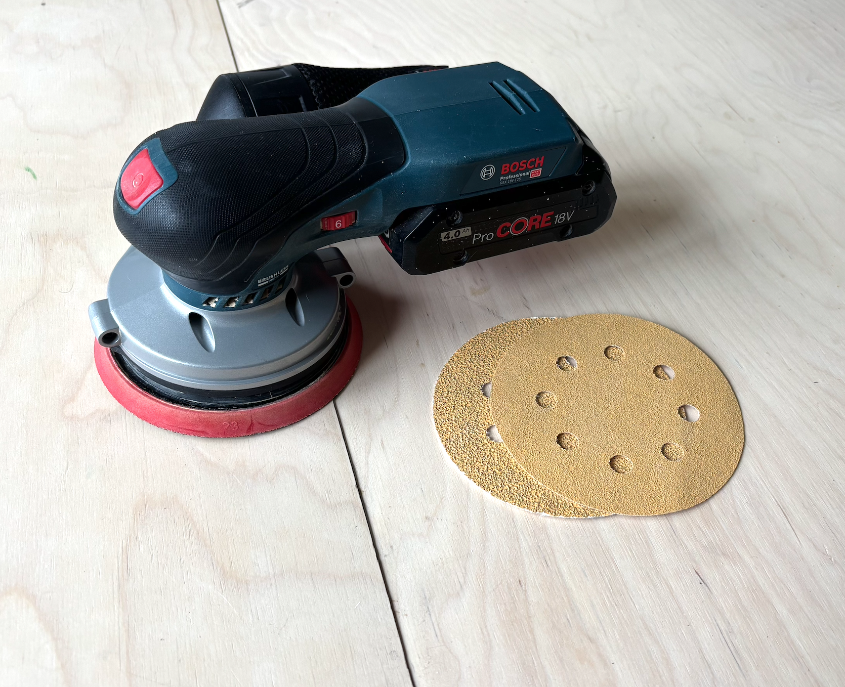 Sladdlös slipmaskin excenterslip bosch professionell 