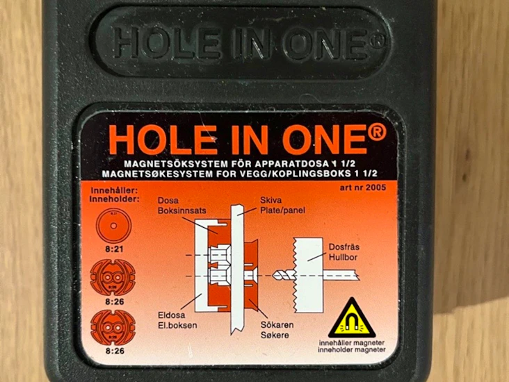 Hole in one koblingsbokssøker med hullbor