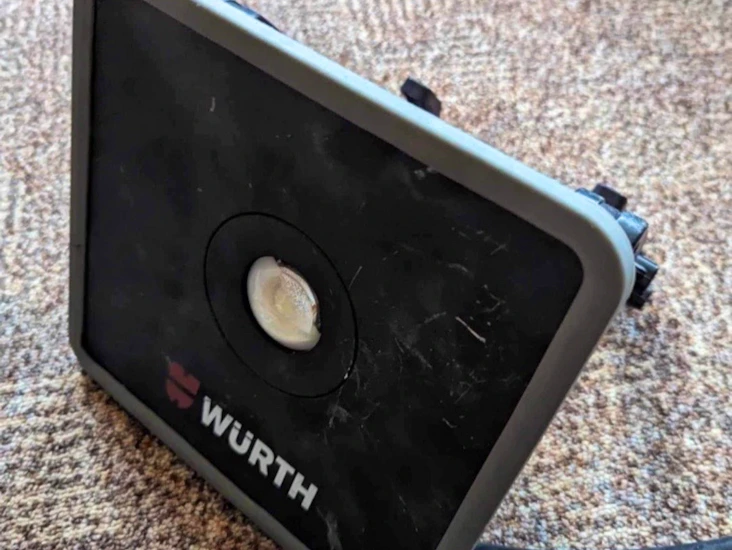 Wurth lampa med eluttag