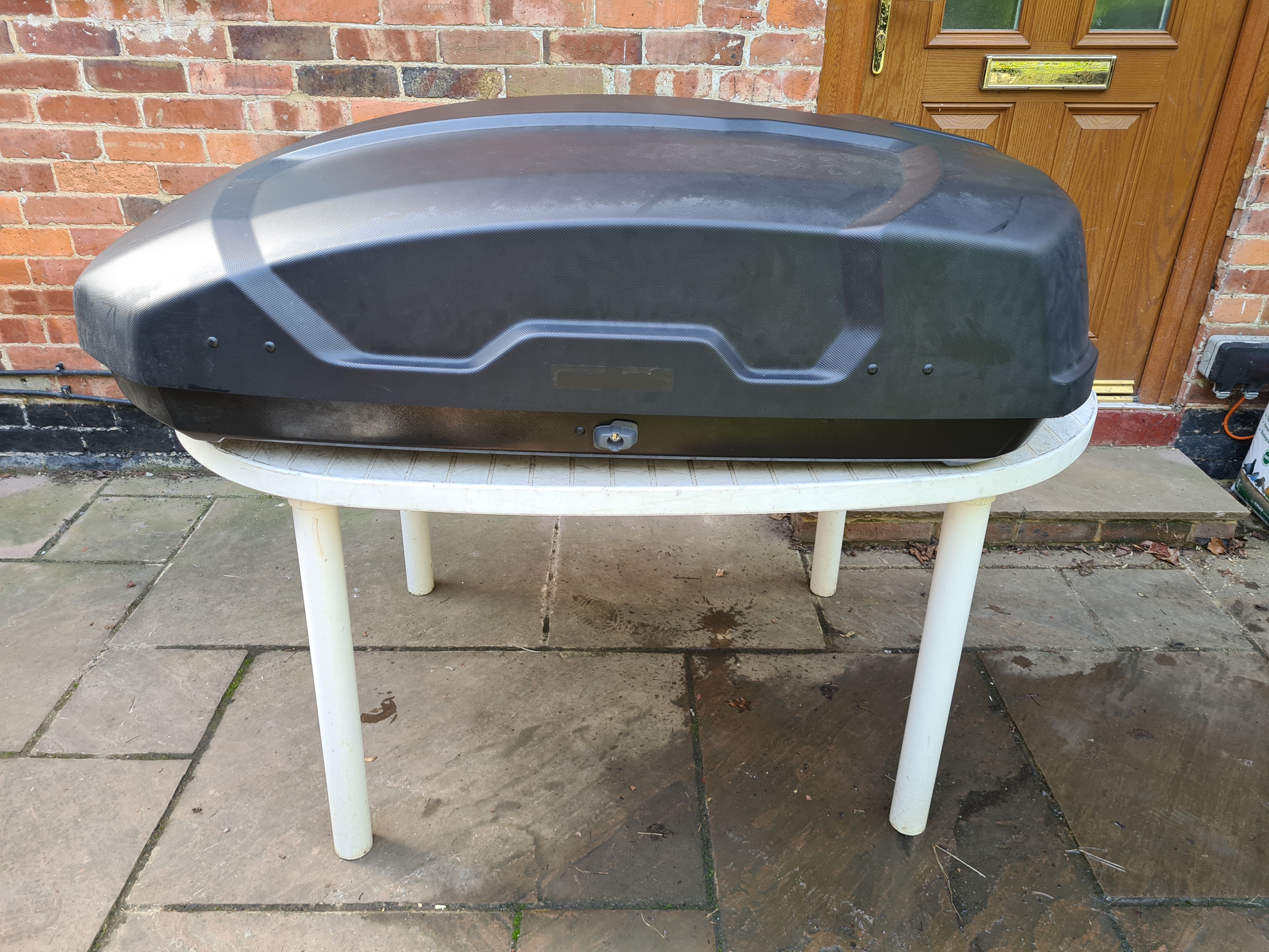 Thule force xt small roof box 300l