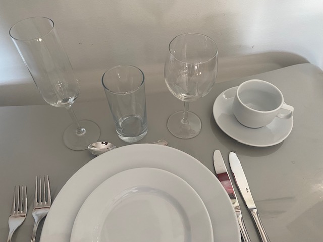 Bestick glas porslin 60 gäster  720 produkter