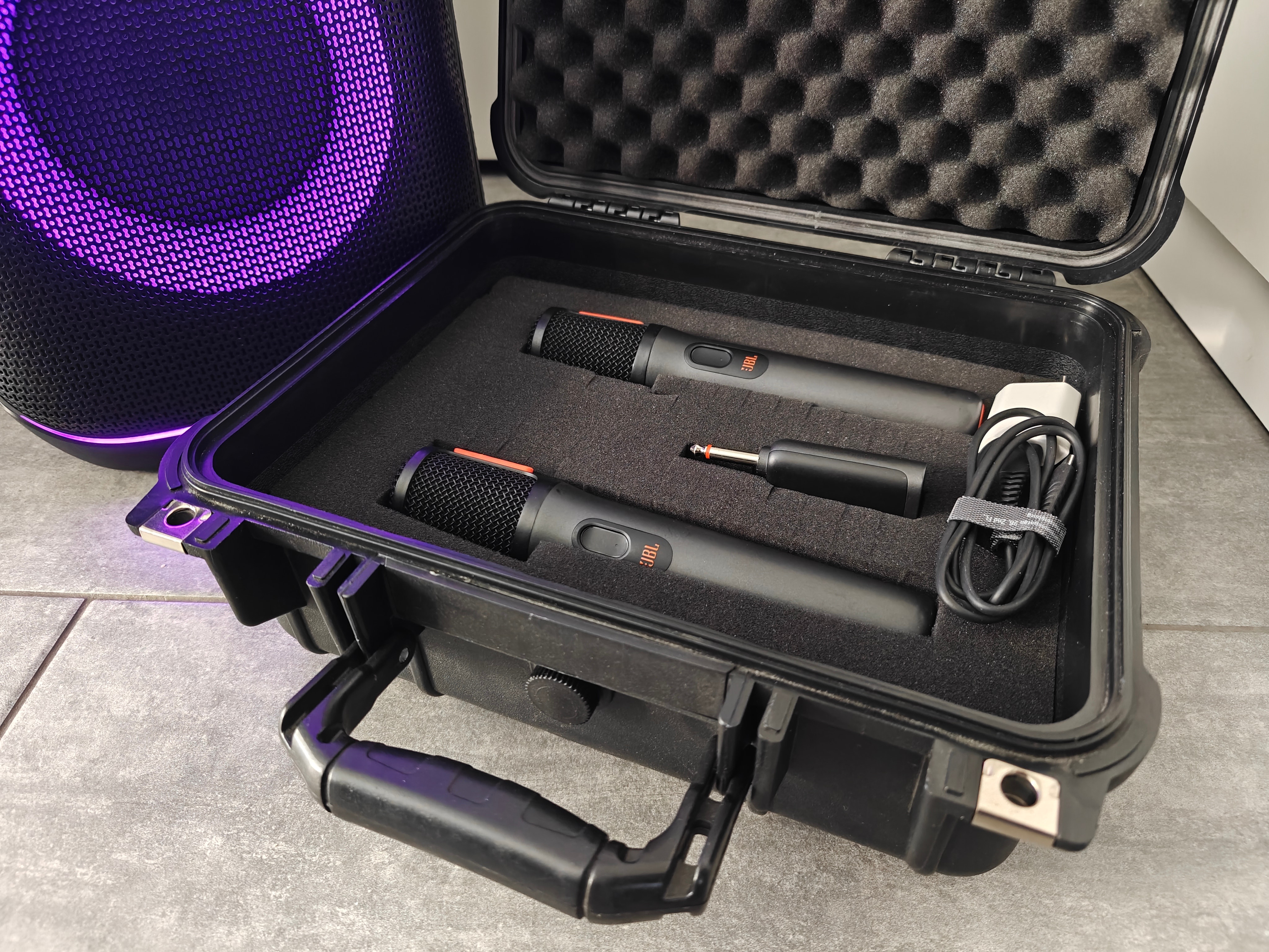 Jbl langattomat mikrofonit (2 kpl)