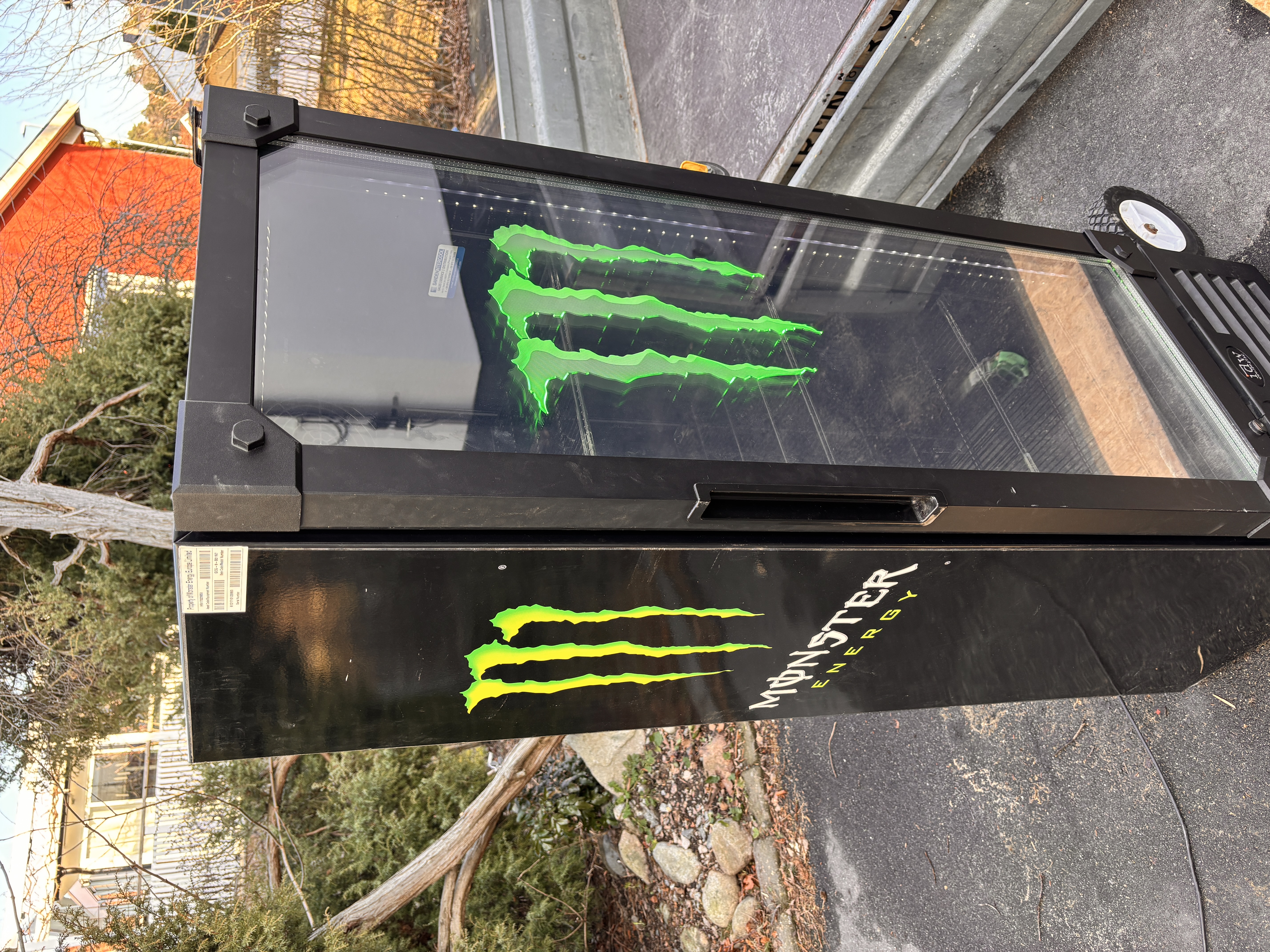 Monster energy kylskåp