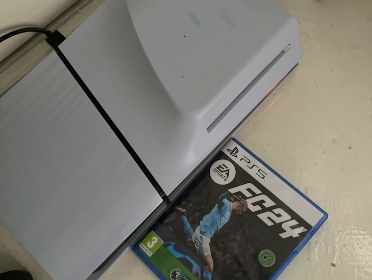 Sony playstation 5 console - fifa 24