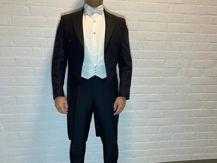 Frack uthyres – komplett set (strl 50)