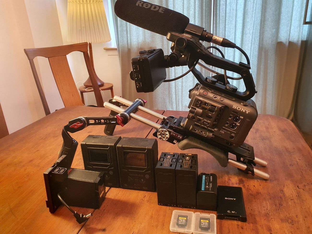 Sony fx6 body, lens and tripod