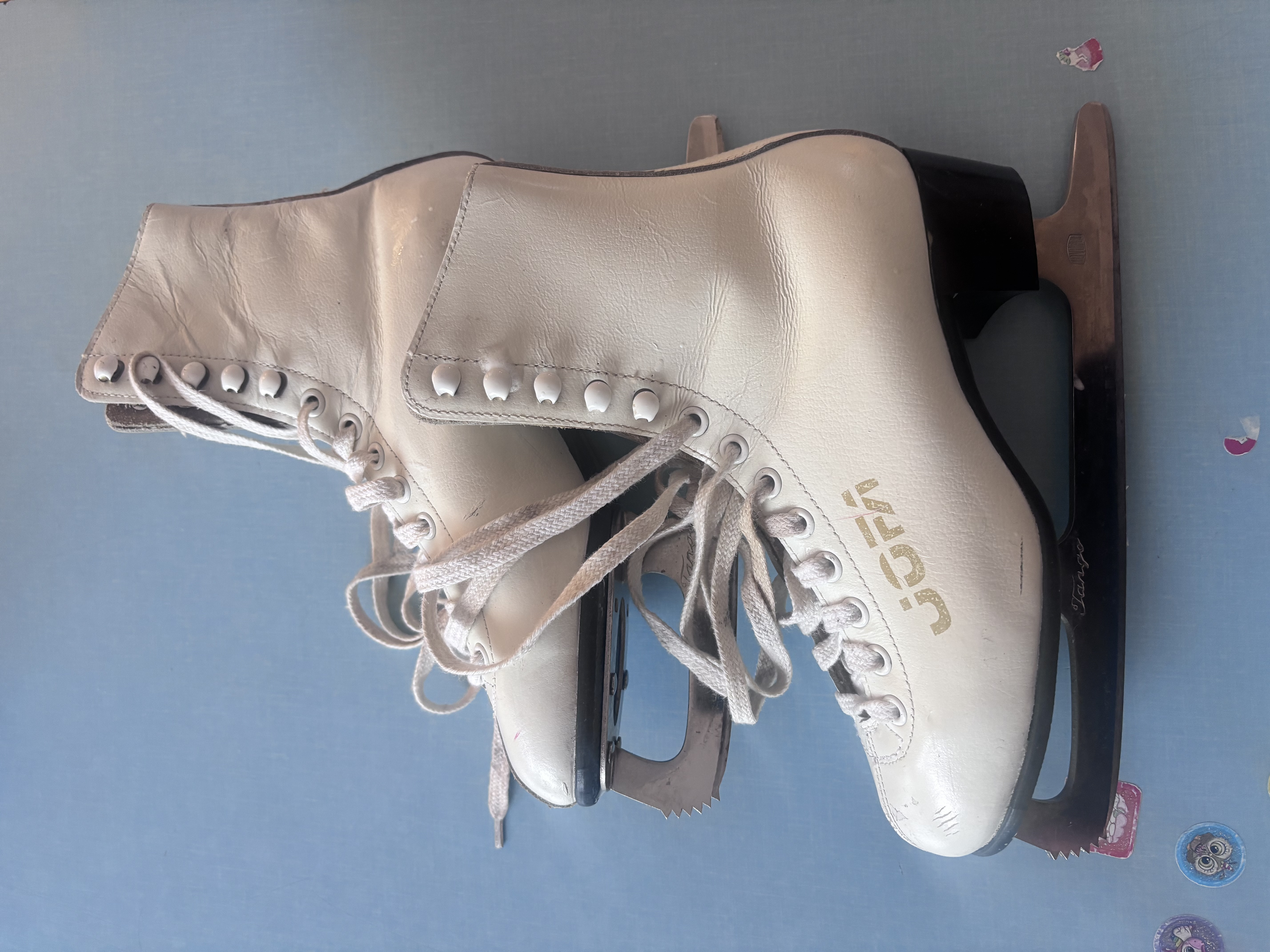 Skridskor storlek 36