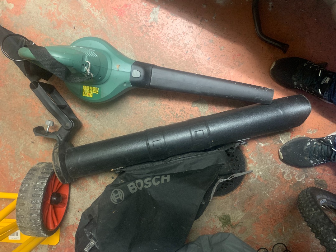 Lövsug/blås från bosch 