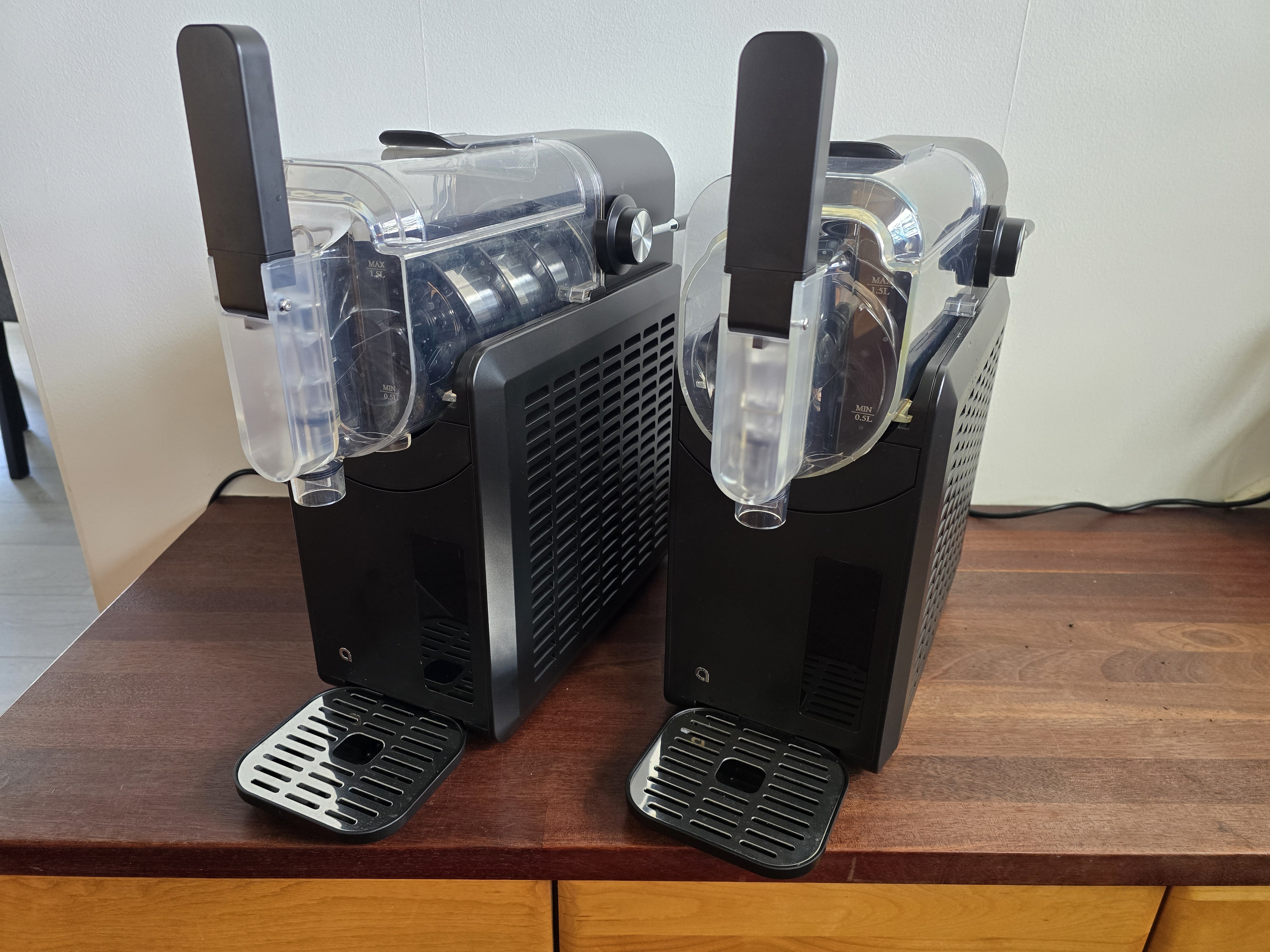 2 st slushmaskiner (2 x 2 liter)