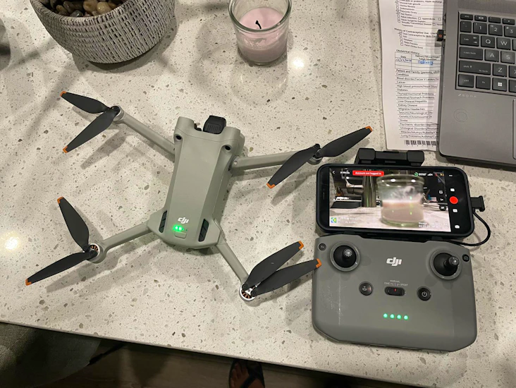 Dji mini 3 pro drone bundle
