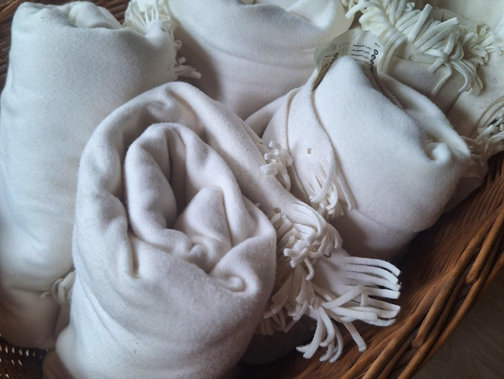 Fleecehuopa 12kpl luonnonvalkoinen