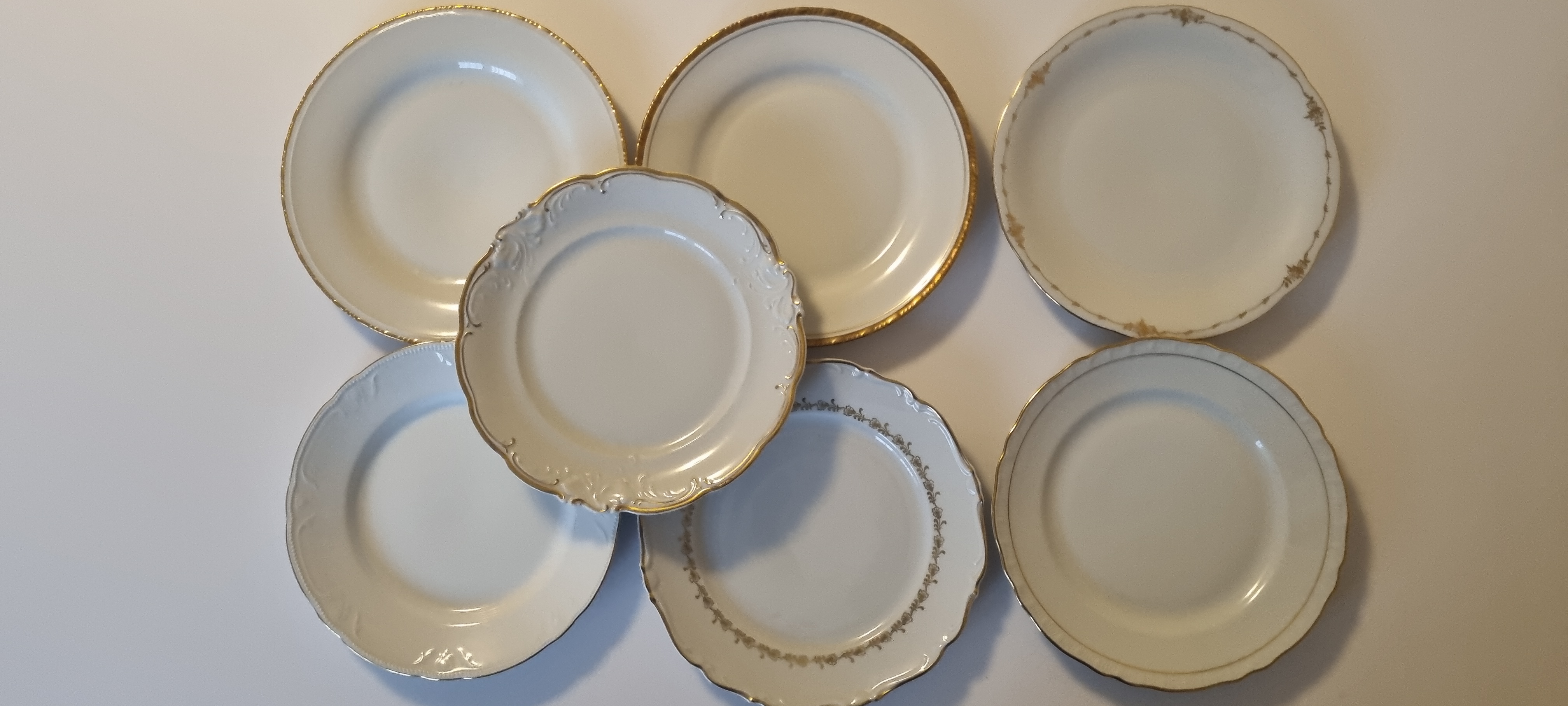 Vintageporslin för 65 pers