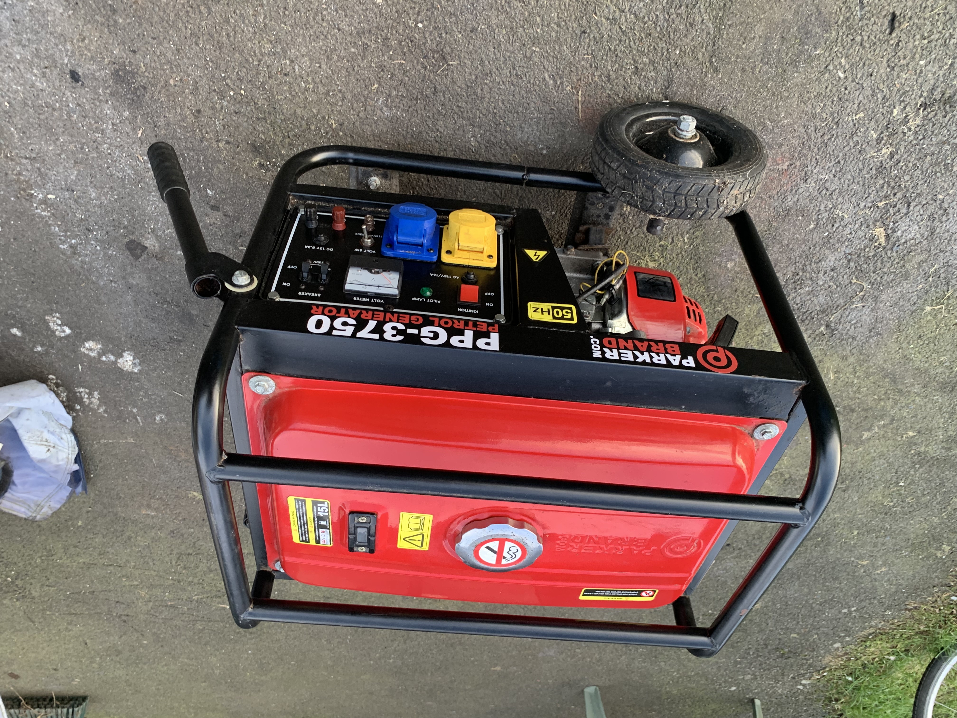 Petrol generator 115v and 230v 2.8-3kw and 12v