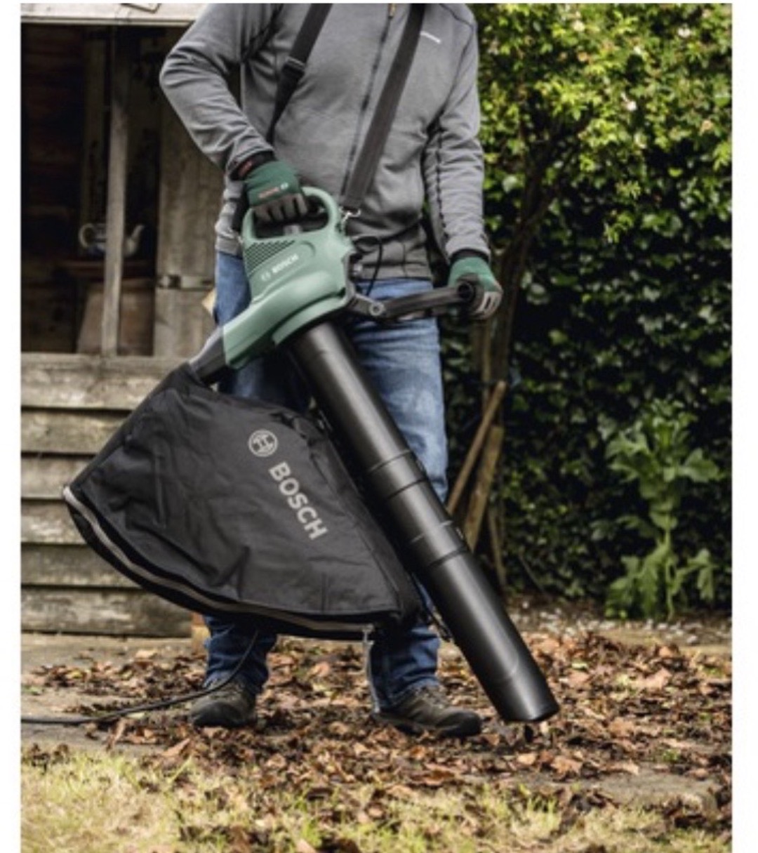 Lövsug/lövblås bosch 1800w