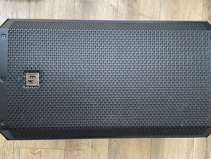 2 x electro-voice active speakers zlx12p x 2