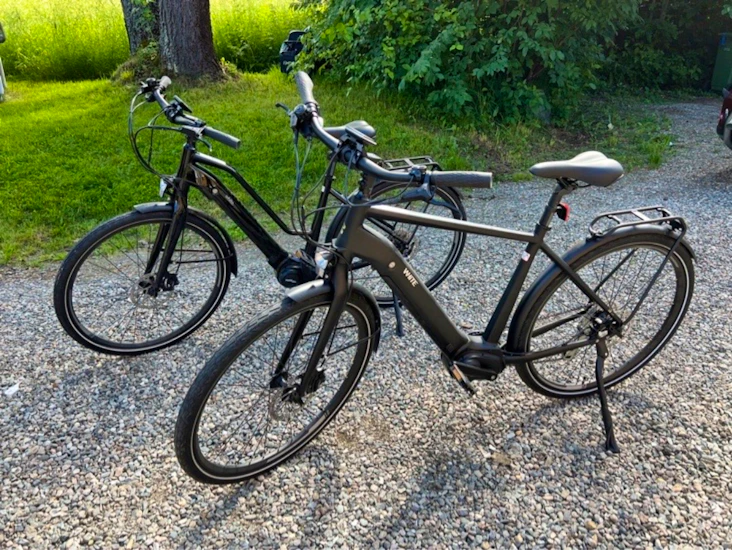 Elsykler til utleie. landeveissykler.