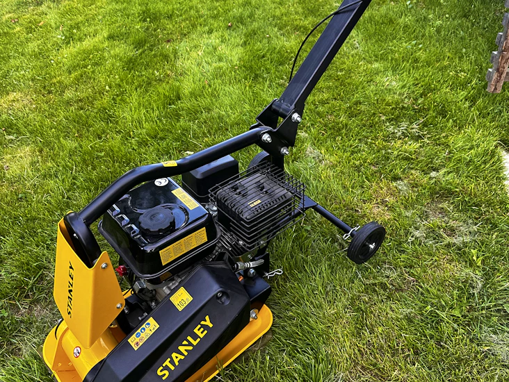 Hoppetusse vibroplate