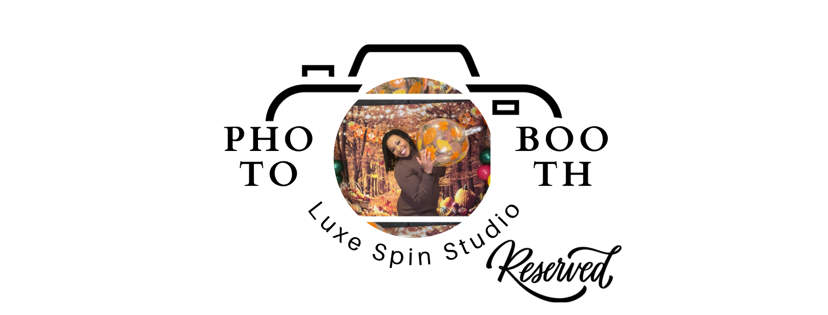 Vintage luxe oakwood photobooth