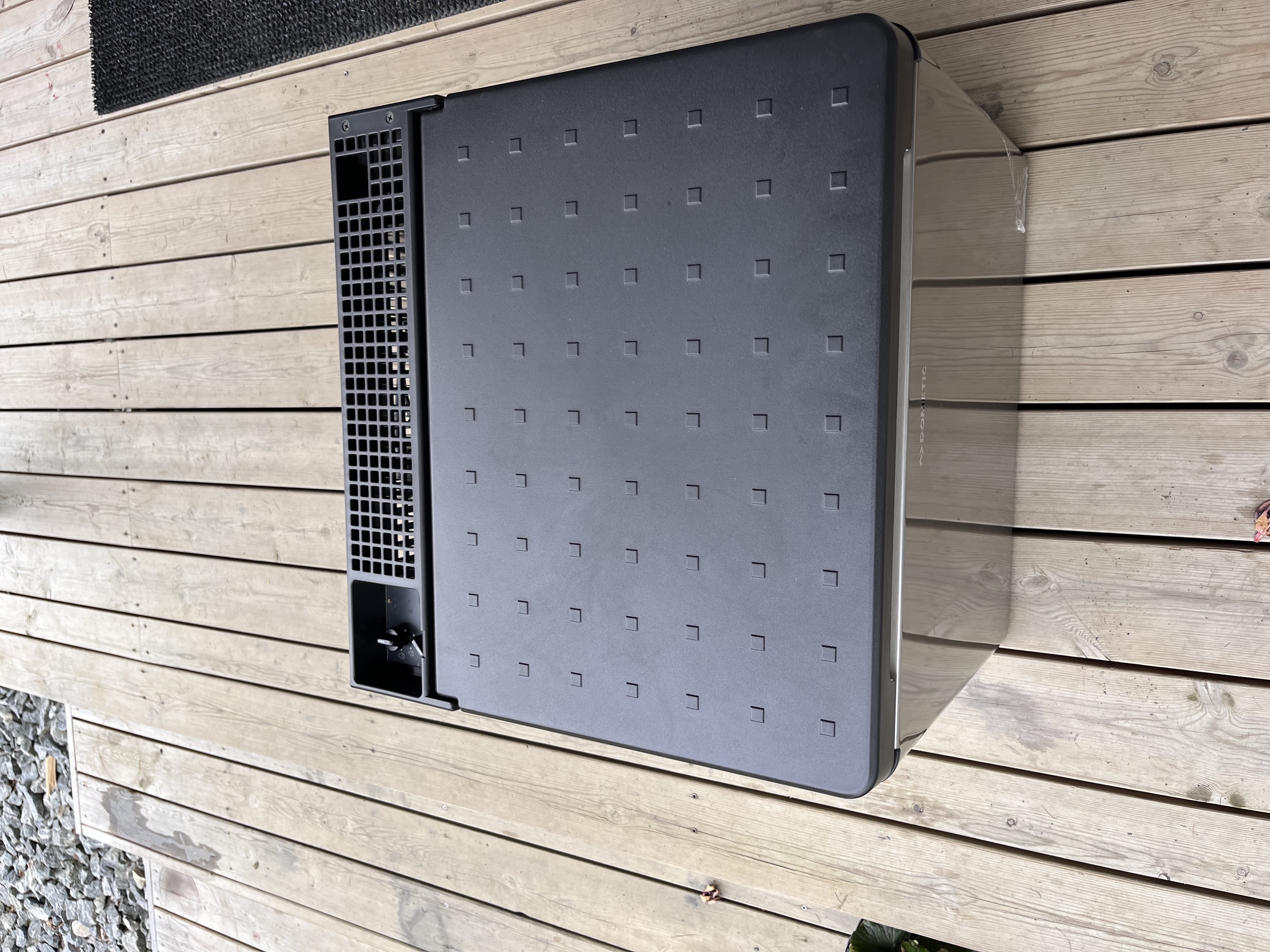 Kylmäsäilytys juhliin ja mökille – dometic combicool