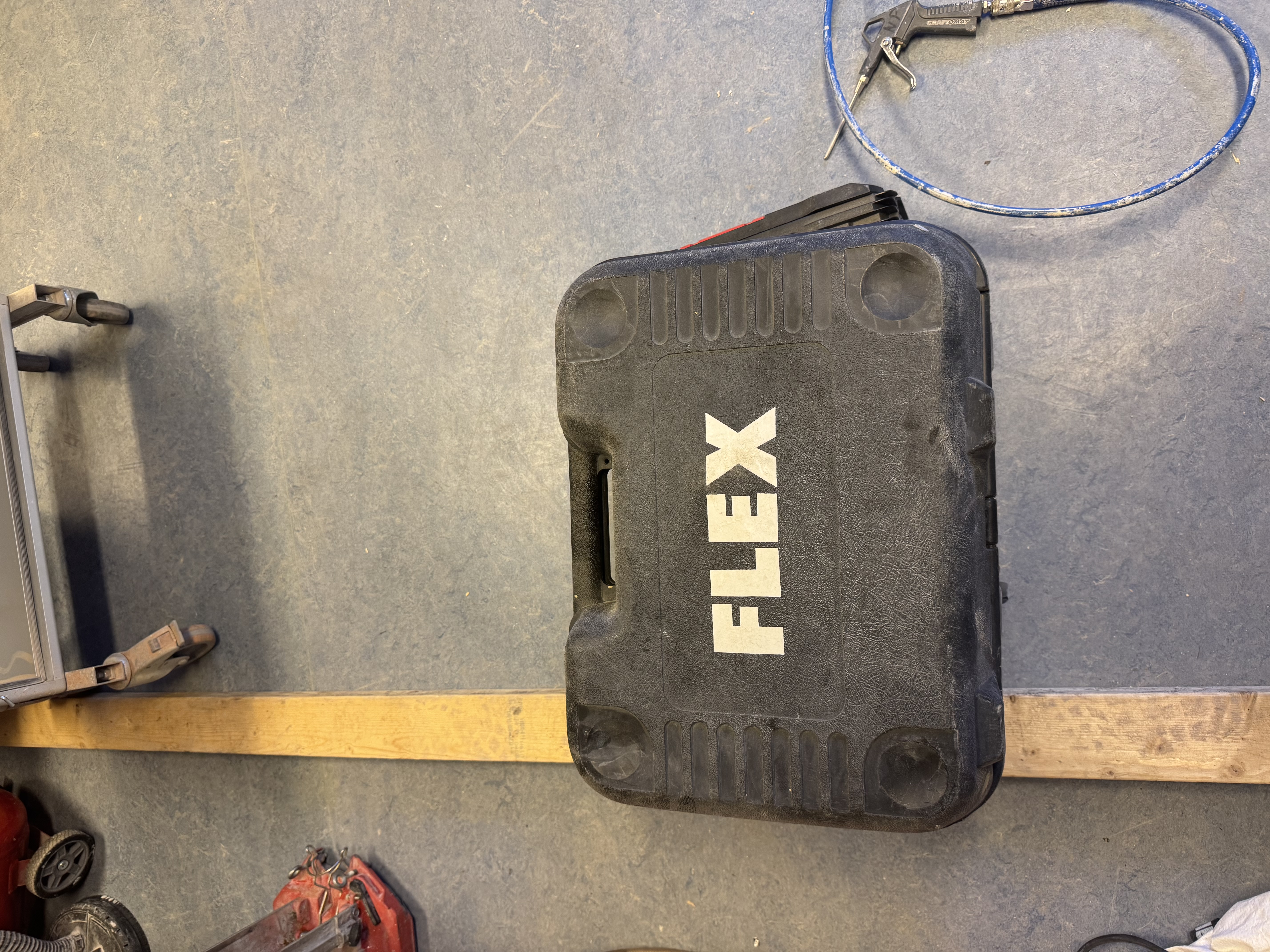 Flex spårfräs / spårsåg – för el, kablar och rör