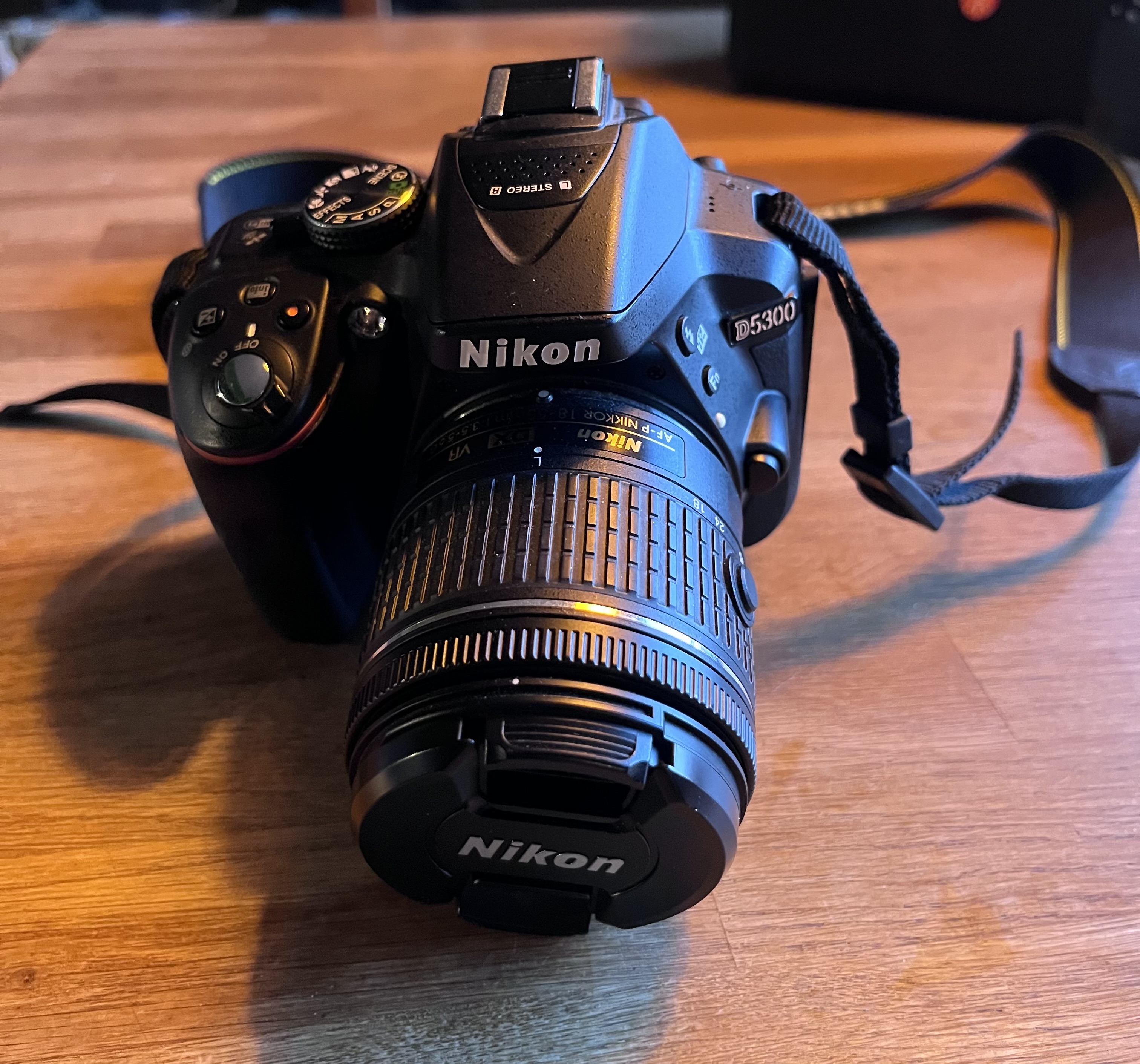 Nikon d5300 järjestelmäkamera