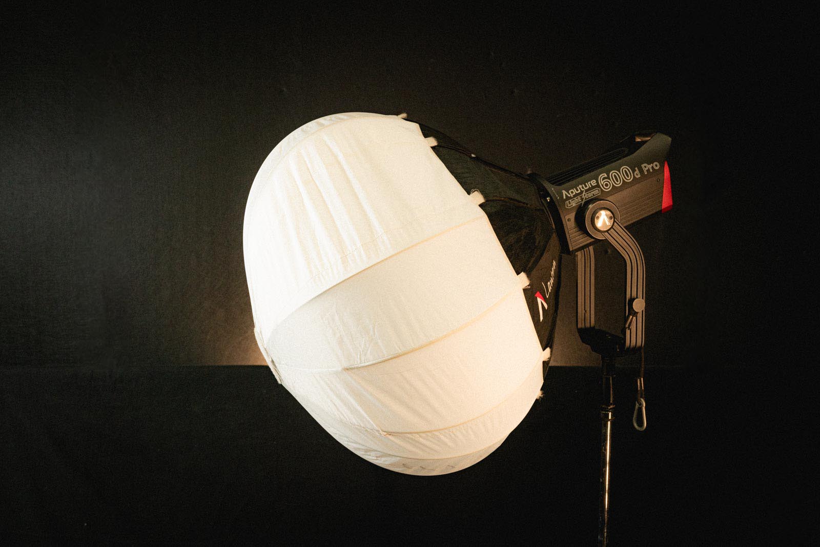 Aputure lantern 60