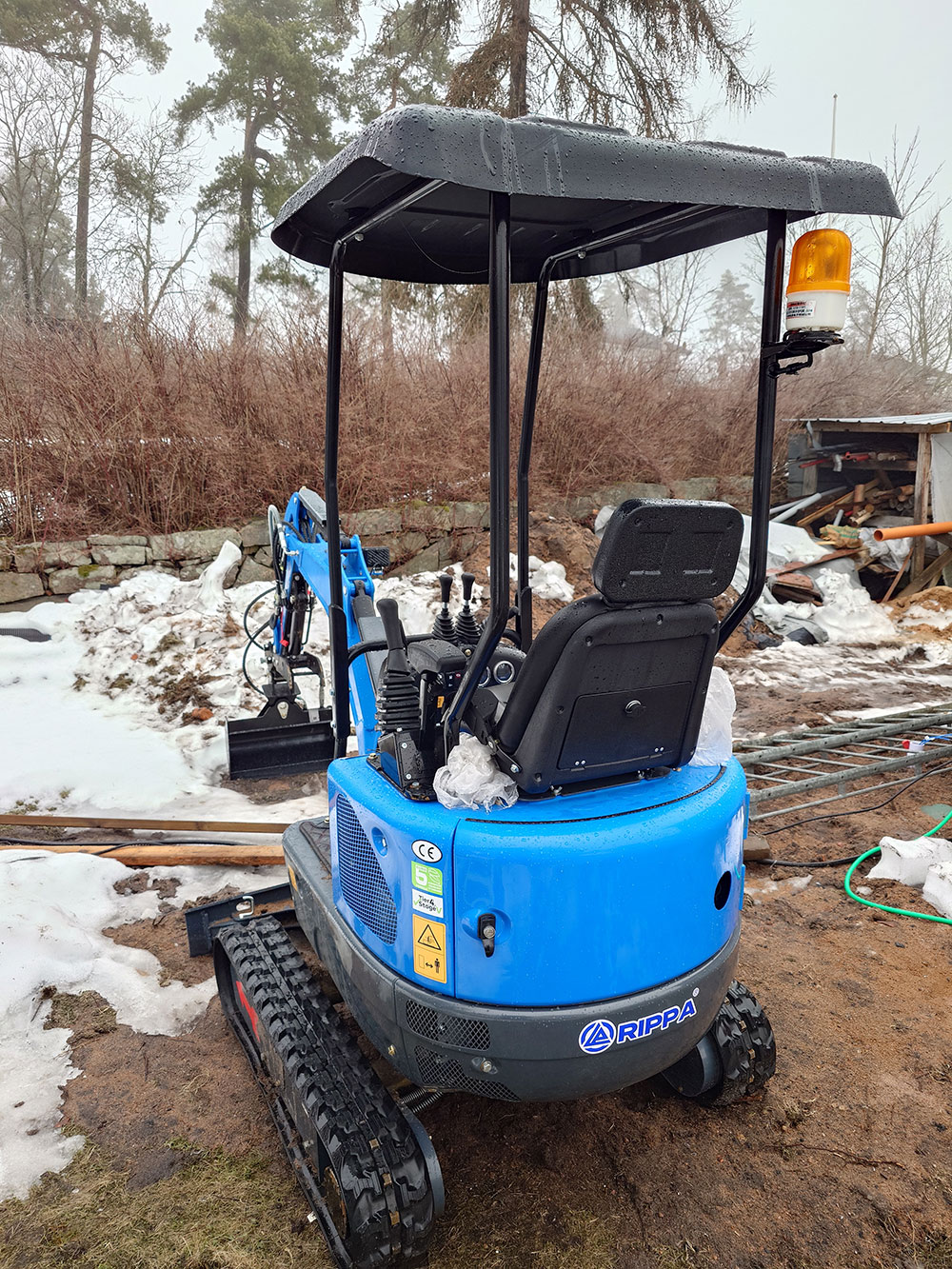 Minigrävare 1 ton kubotamotor