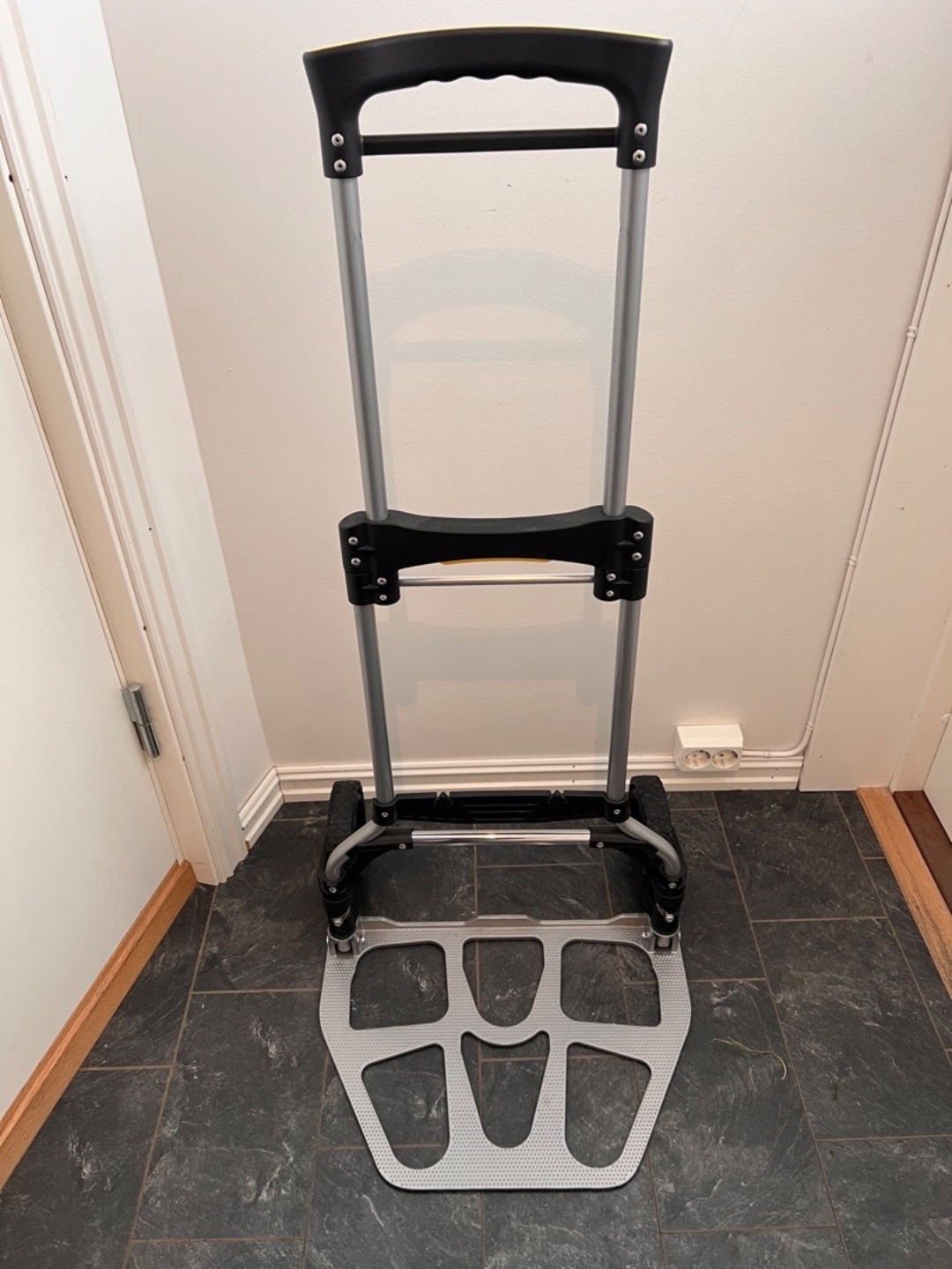 Sammenleggbar tralle