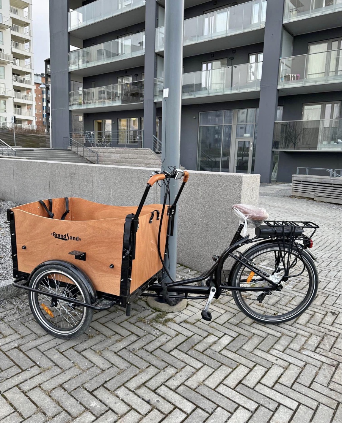 🎶 lådcykel med el & jbl – perfekt för sommar i landskrona