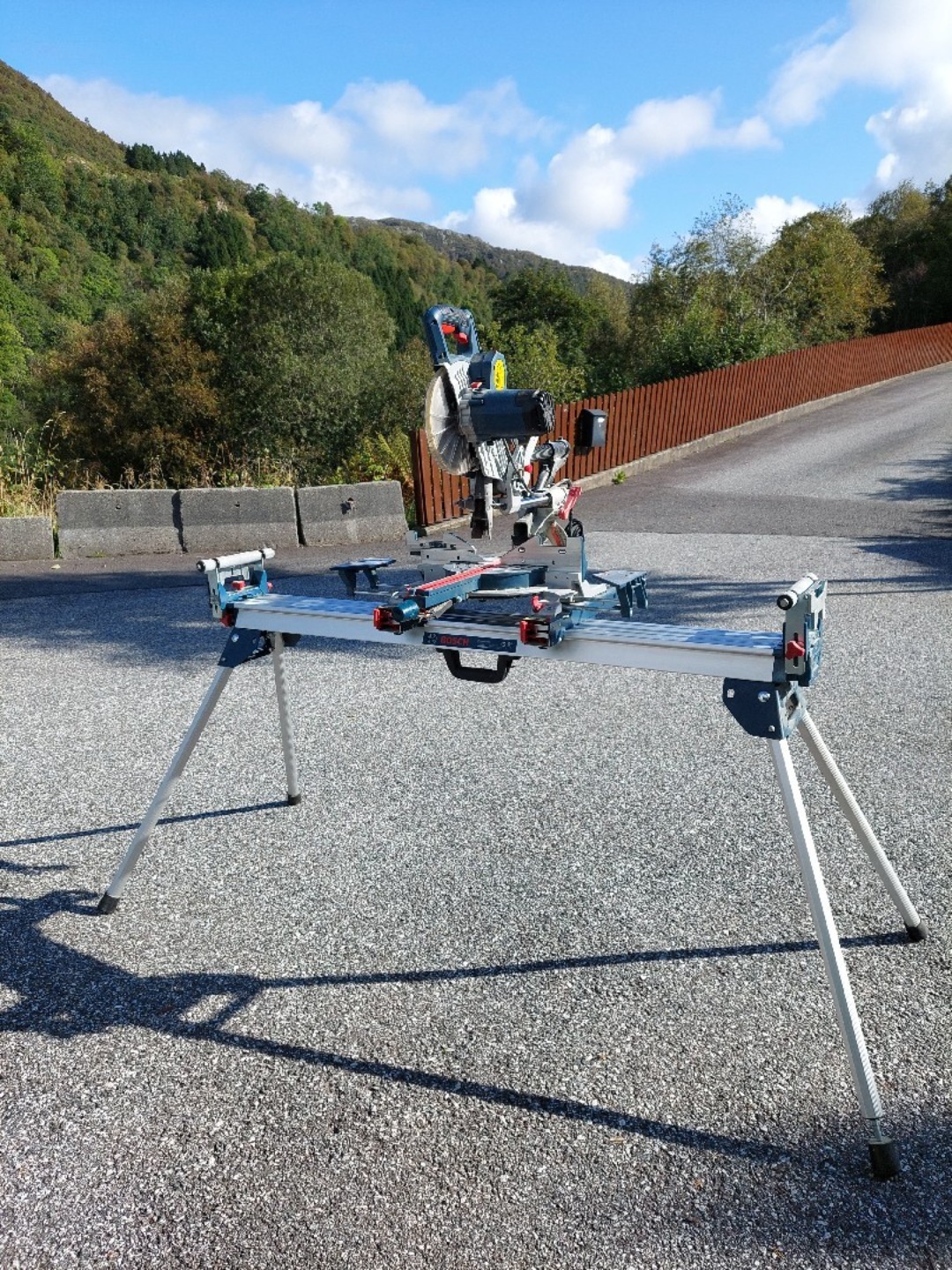Bosch gcm8sjl med stativ