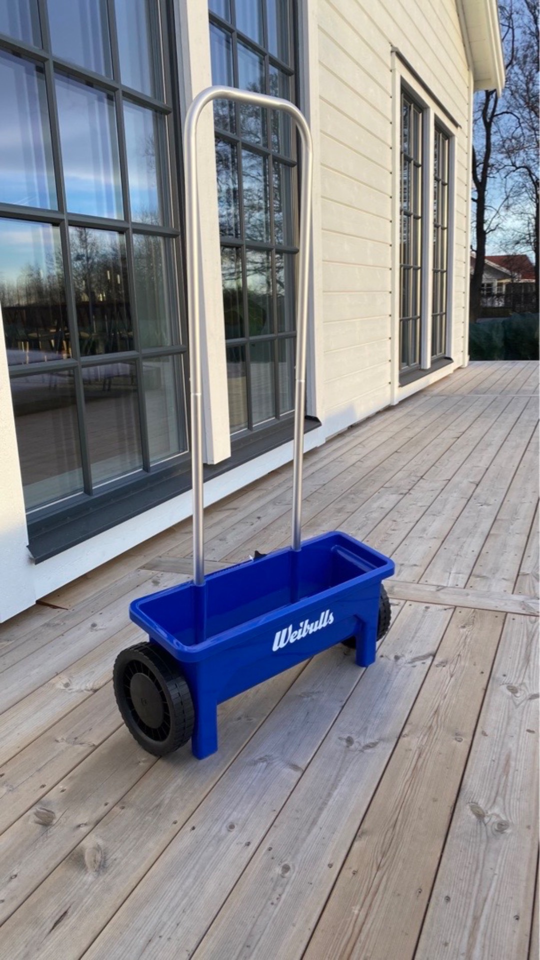 Spridarvagn/spridare för gödsel och gräsfrön