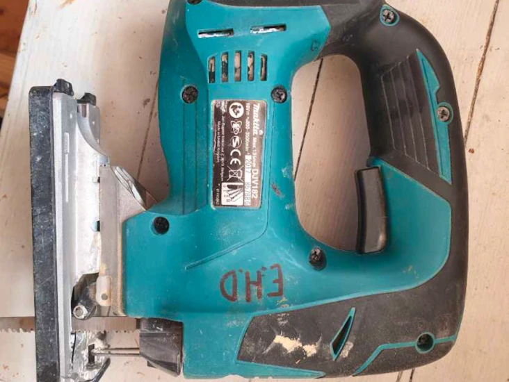 Makita 18v stikksag