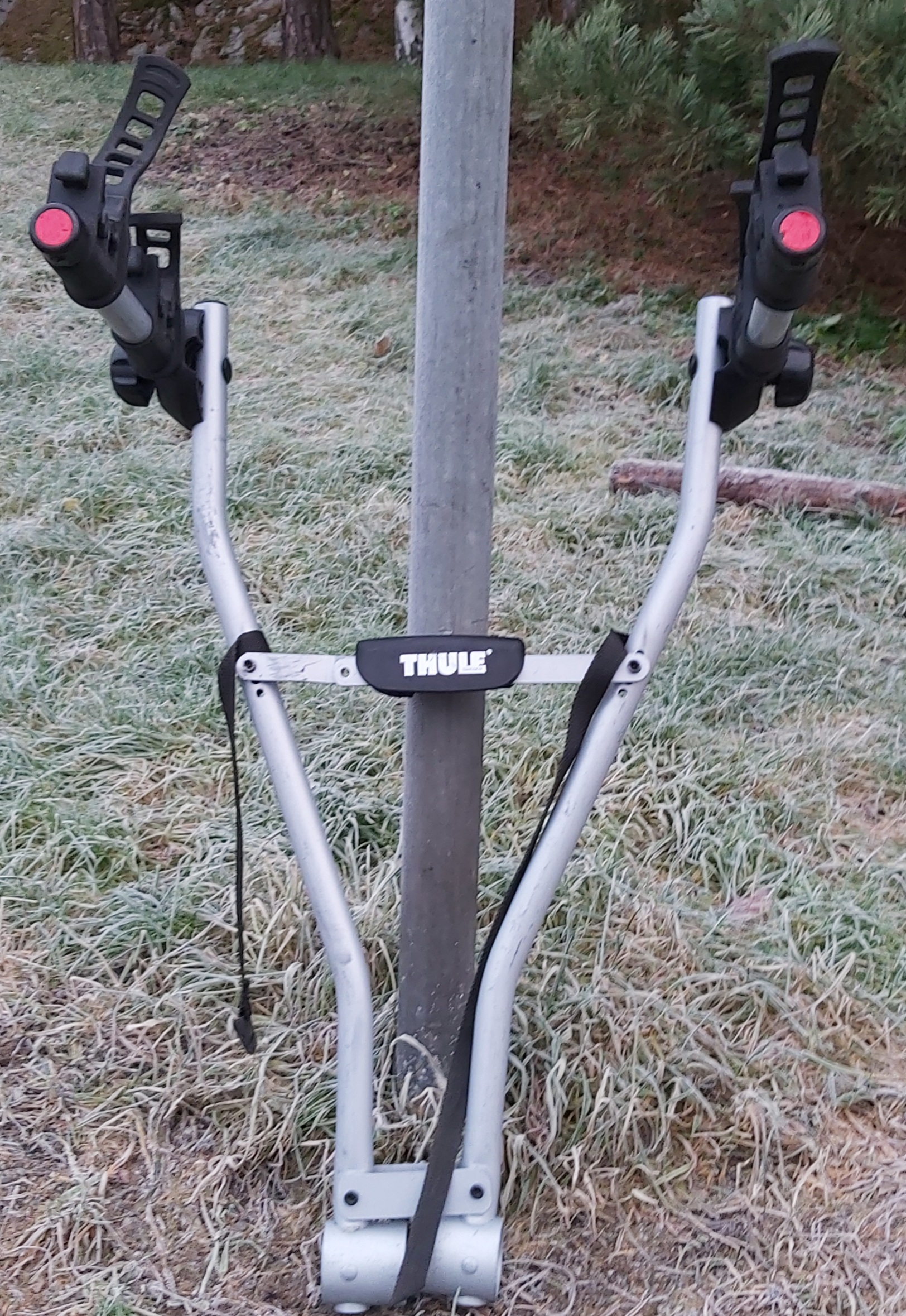 Thule xpress  970- dragkroksmonterad cykelhållare för två cyklar