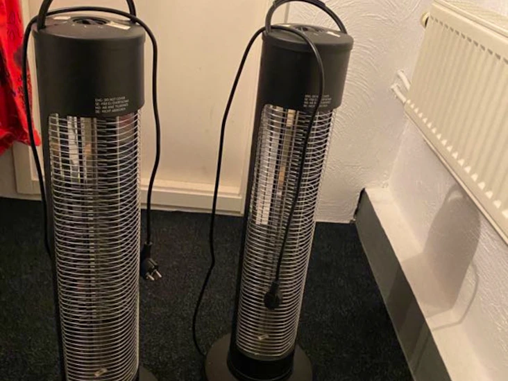 2 st terassvärmare 1200 w.