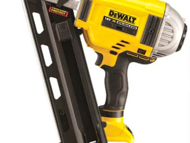 Dewalt dcn 692n xr 18v spikerpistol