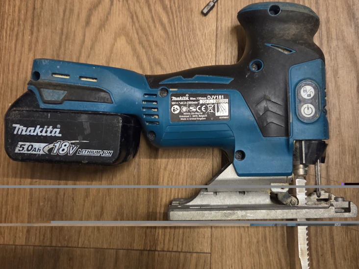 Makita stikksag 18v batteri