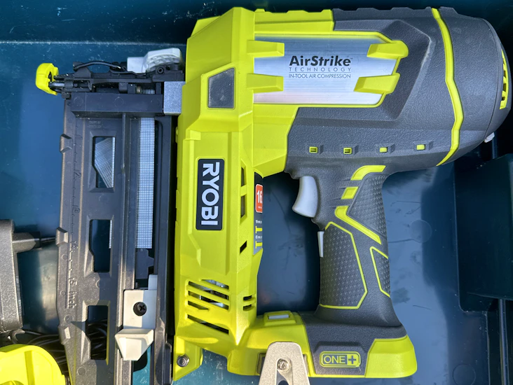 Ryobi r18n16g spikerpistol