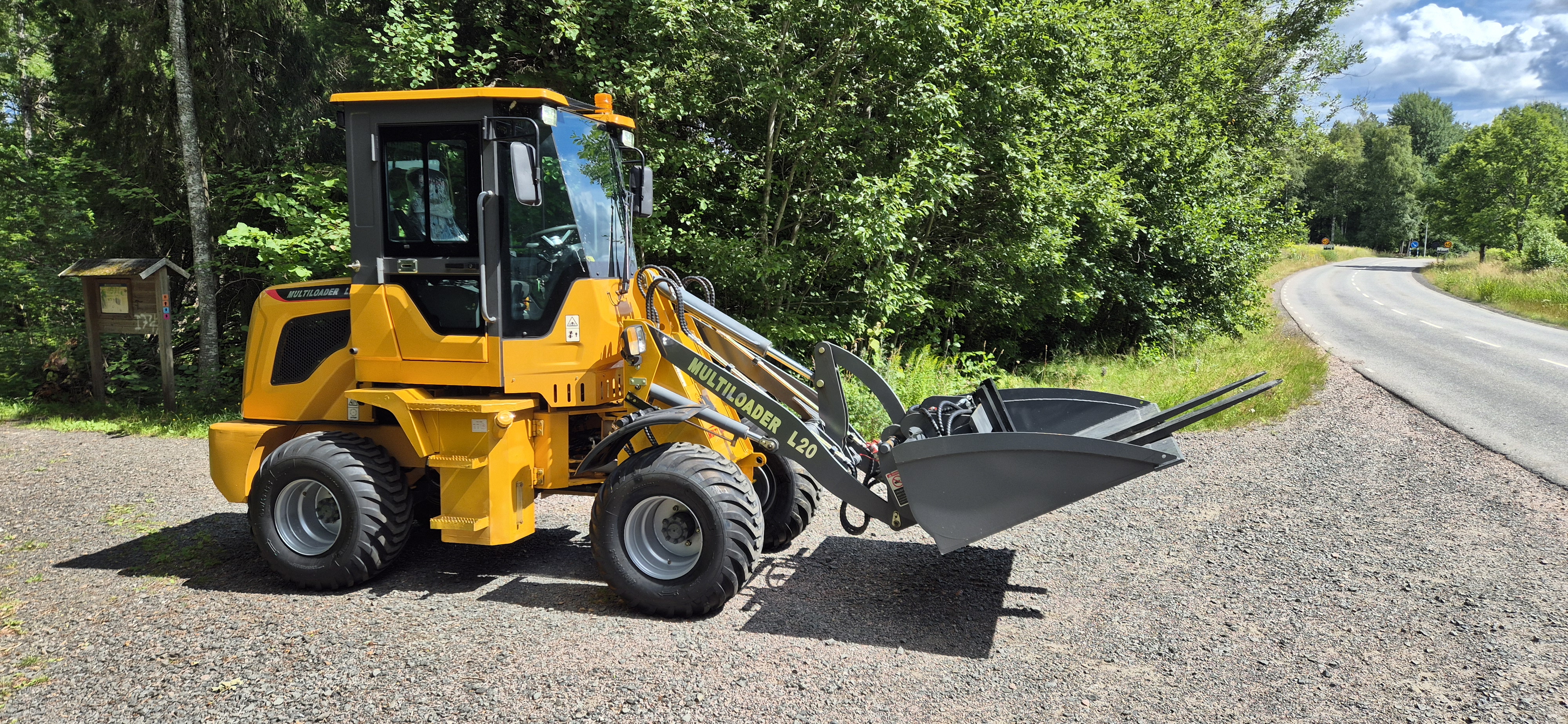 Hjullastare/lastmaskin multiloader l20