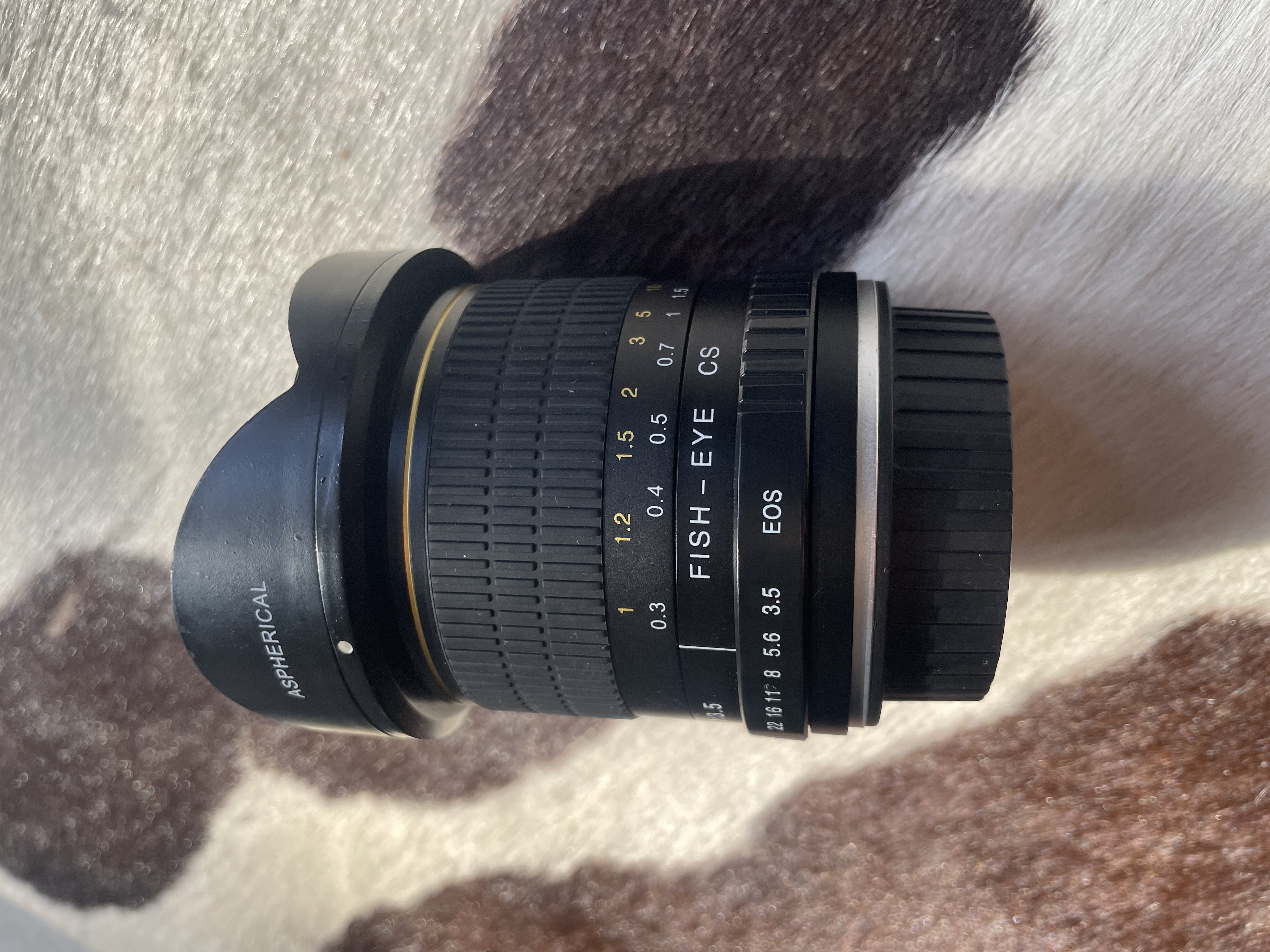 Samyang 8mm f/3.5 fisheye cs (canon eos / aps-c)