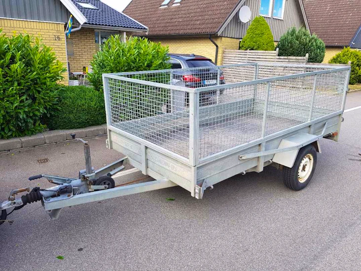 Släpvagn totalvikt 1000kg