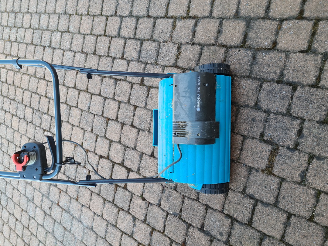 Gardena evc 1000 elektrisk vertikalskärare