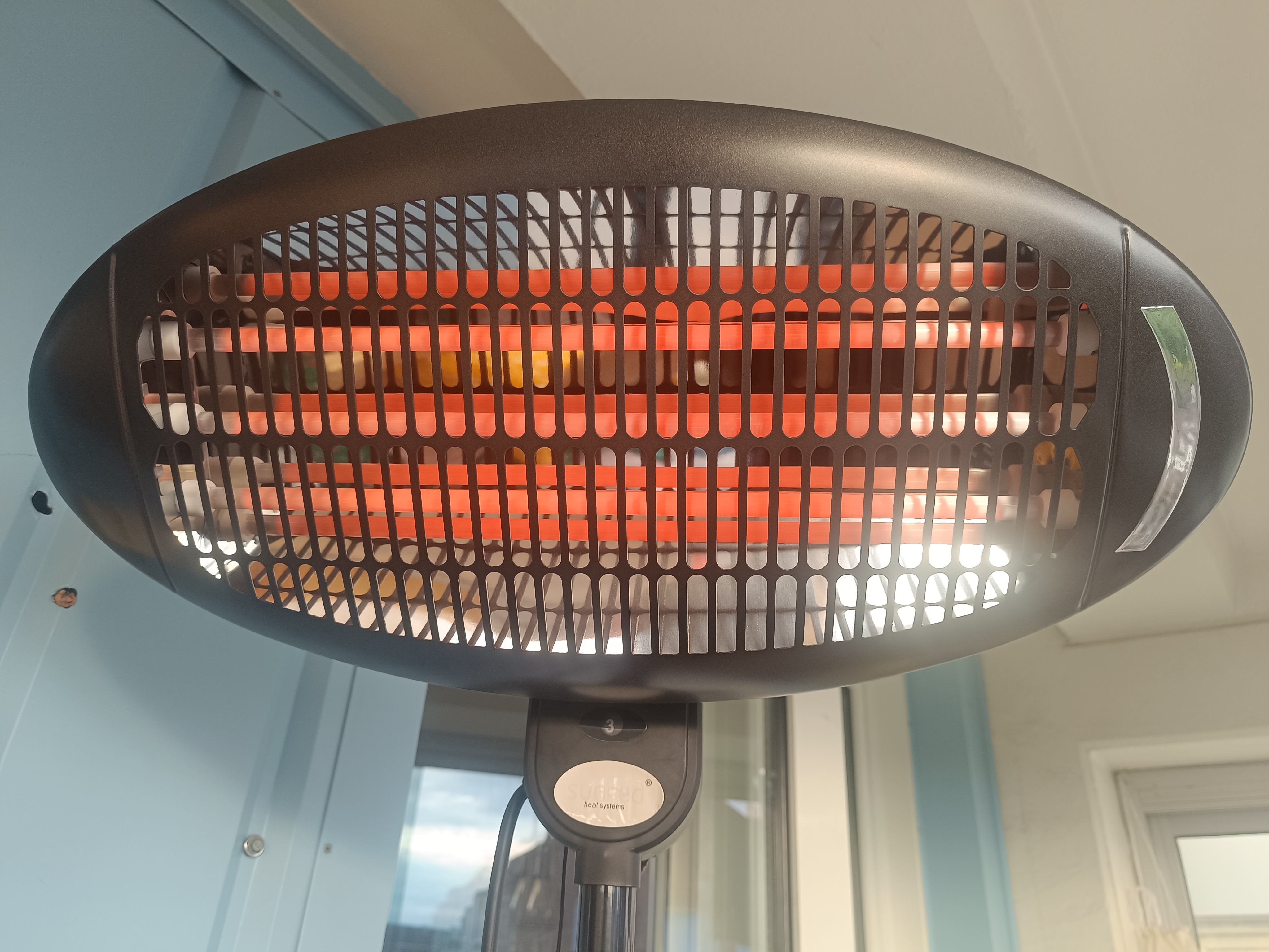 Elektrisk terassvärmare