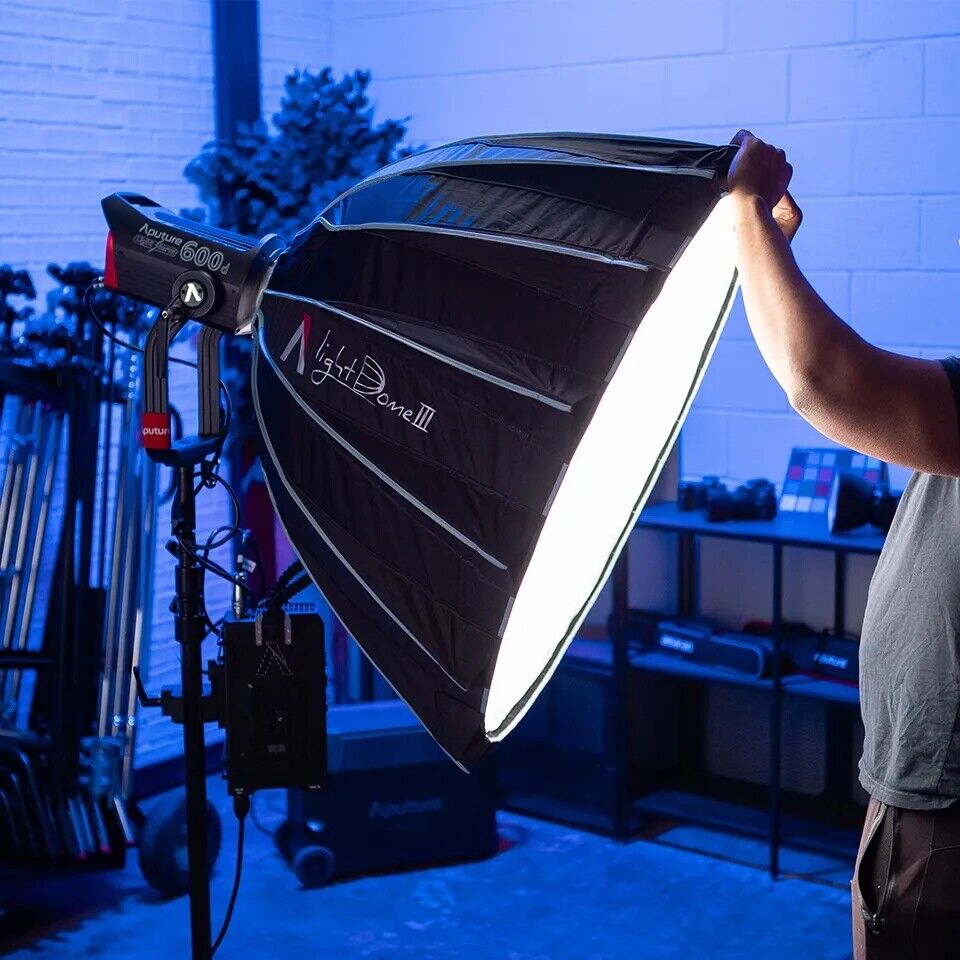 Aputure lightdome iii softbox with grid