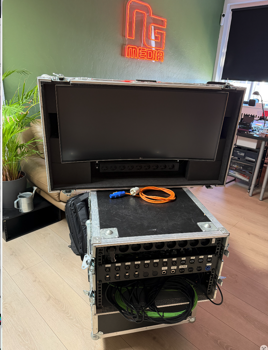 Vmix pc with 35 inch monitor