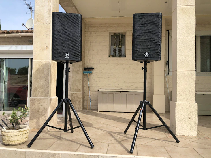 Ljudanläggning (yamaha dxr12)