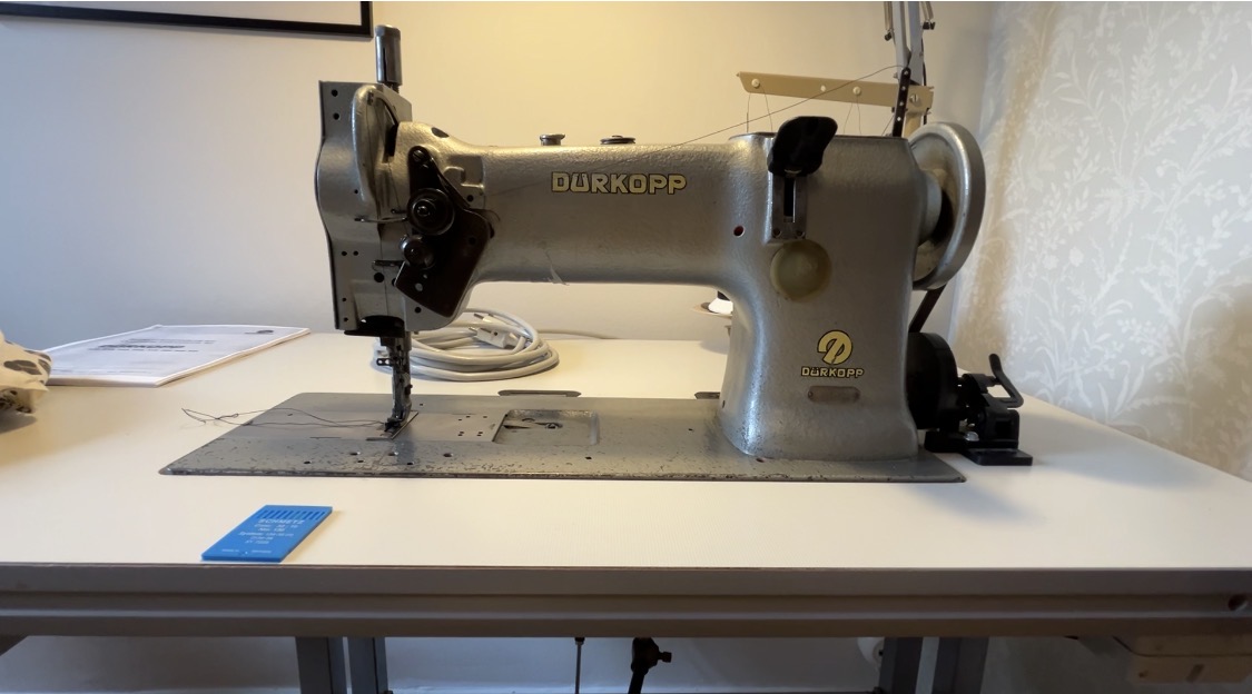 Trippelmatad industrisymaskin