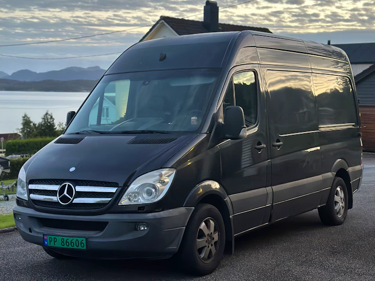 Mercedes benz sprinter l2h2