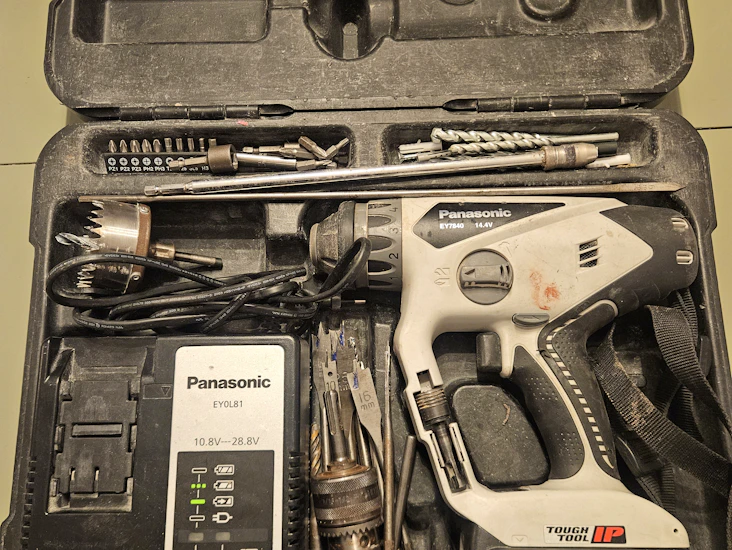 Sladdlös borrhammare & skruvdragare med variabel hastighet